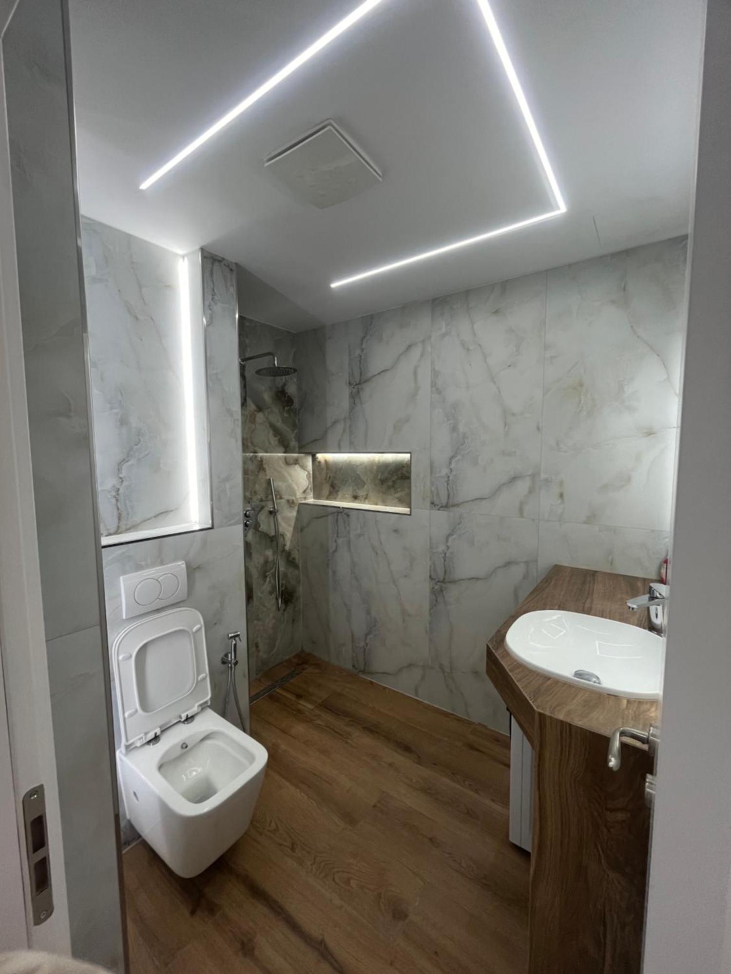 The Blue Pearl Apartment 2 Durres Bagian luar foto