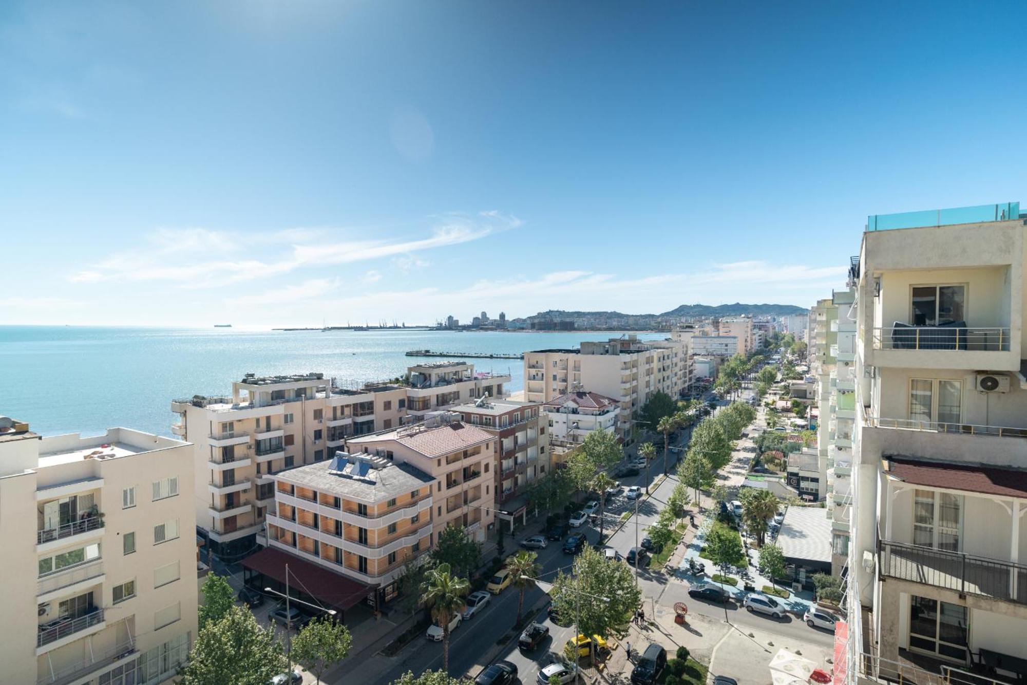 The Blue Pearl Apartment 2 Durres Bagian luar foto