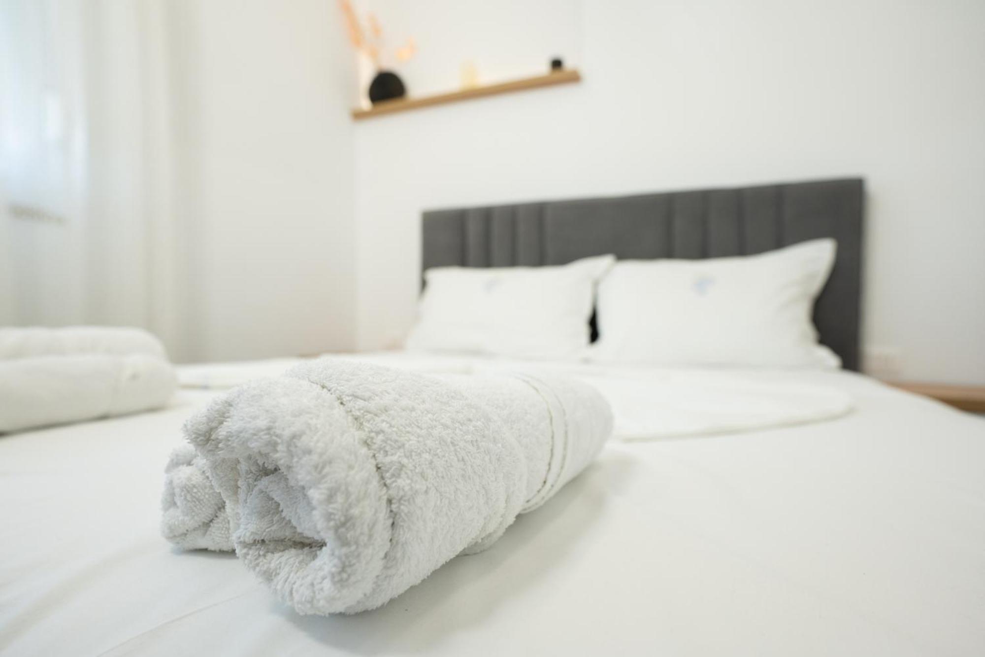 The Blue Pearl Apartment 2 Durres Bagian luar foto